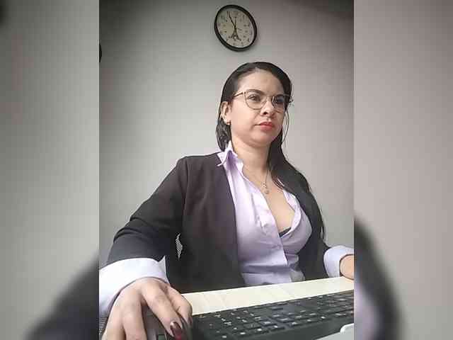Paolitha25 webcam