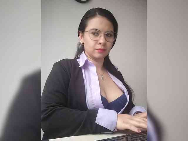 Paolitha25 webcam