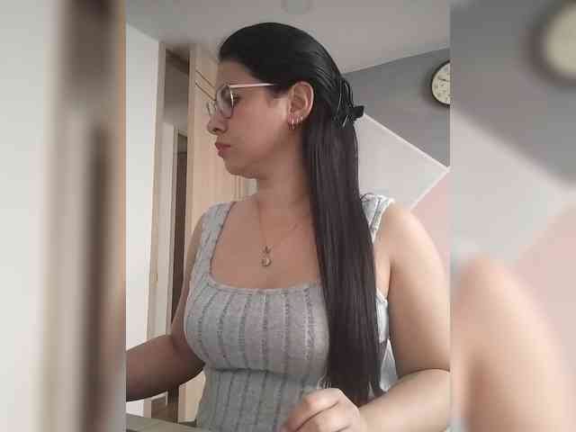 Paolitha25 webcam