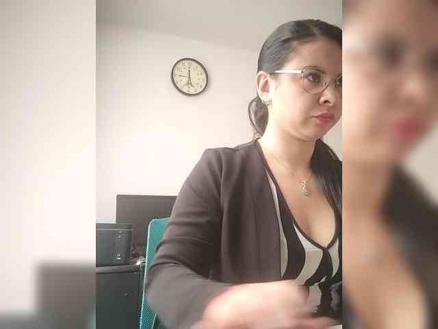 Paolitha25 webcam