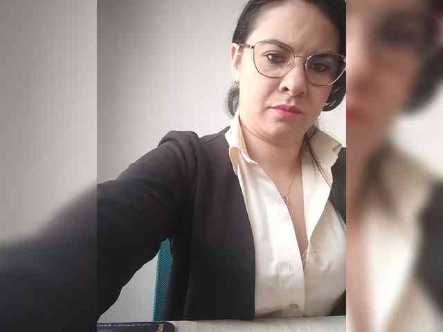 Paolitha25 webcam