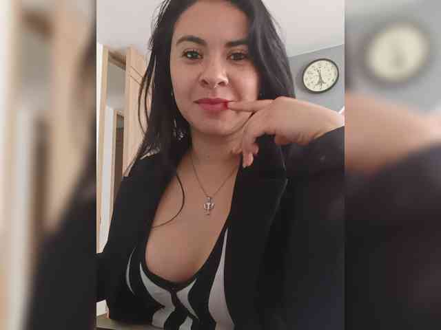 Paolitha25 webcam