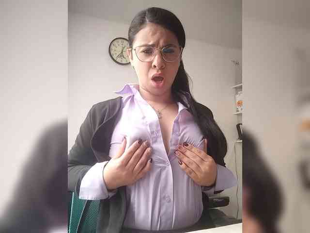Paolitha25 webcam