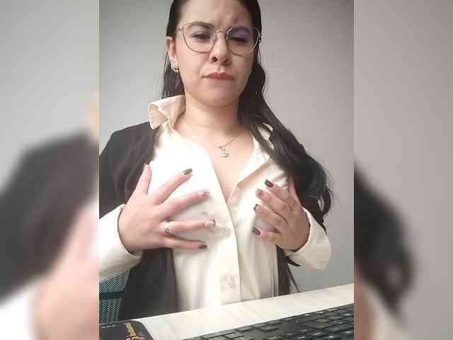 Paolitha25 webcam