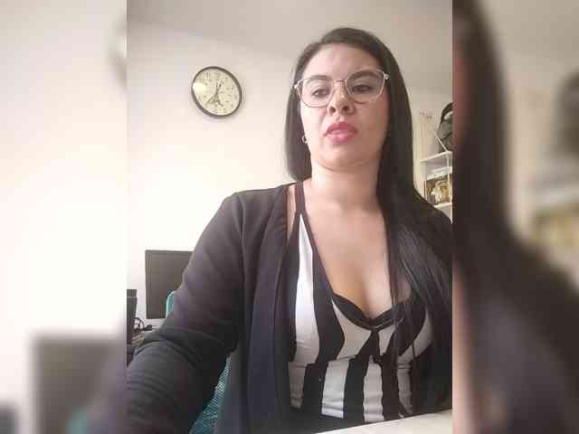 Paolitha25 webcam