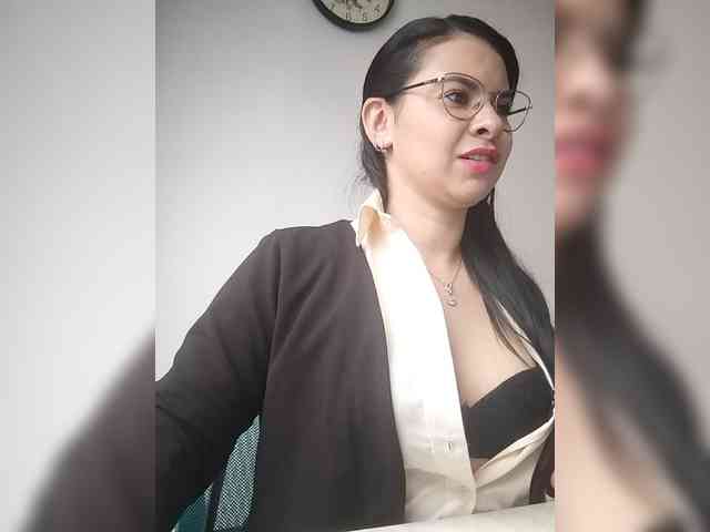 Paolitha25 webcam