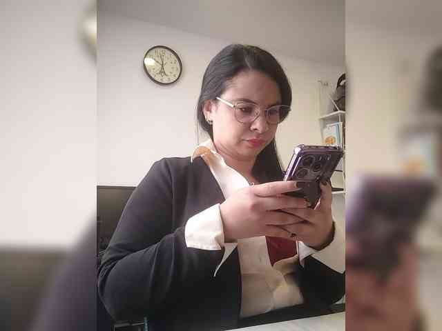Paolitha25 webcam