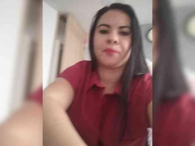 Paolitha25 webcam