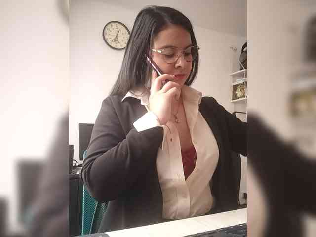 Paolitha25 webcam