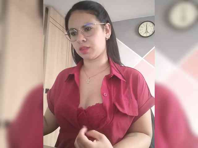 Paolitha25 webcam