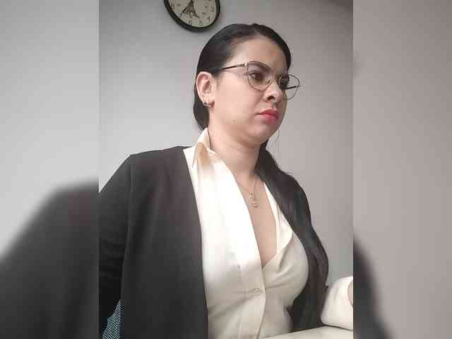 Paolitha25 webcam