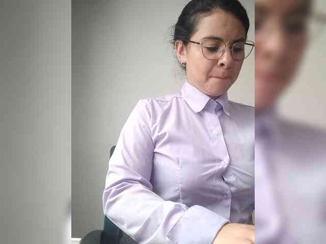 Paolitha25 webcam