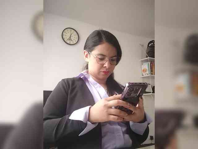 Paolitha25 webcam