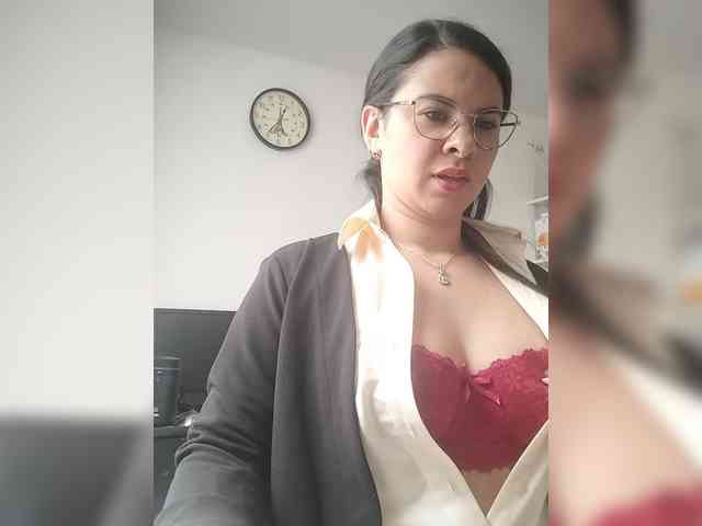 Paolitha25 webcam