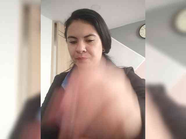 Paolitha25 webcam