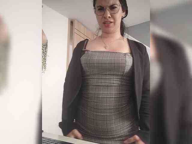 Paolitha25 webcam
