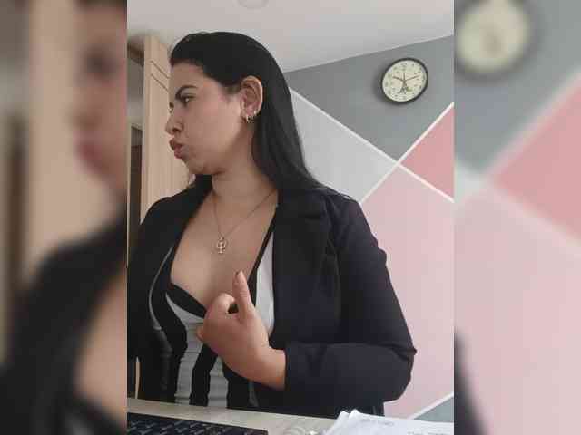 Paolitha25 webcam