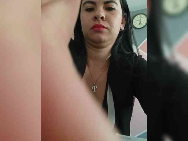 Paolitha25 webcam