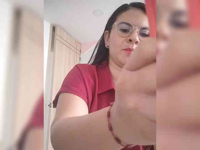 Paolitha25 webcam