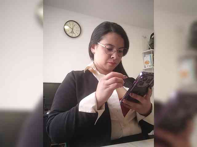 Paolitha25 webcam