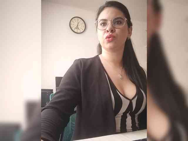 Paolitha25 webcam