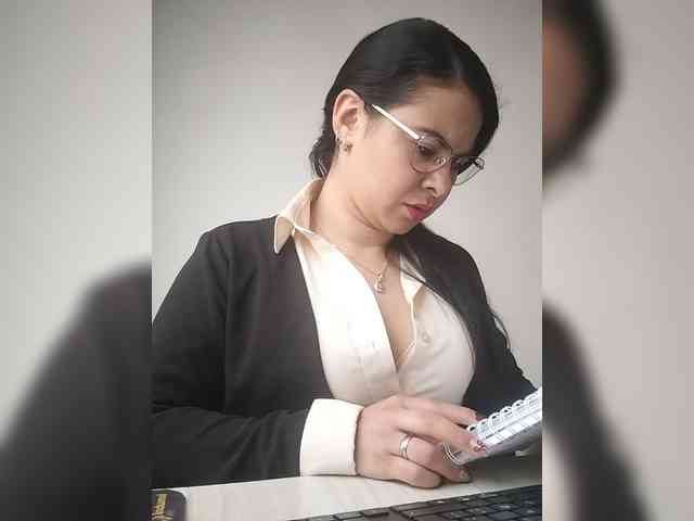 Paolitha25 webcam
