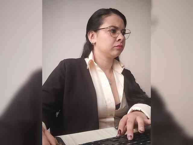 Paolitha25 webcam