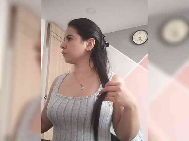 Paolitha25 webcam