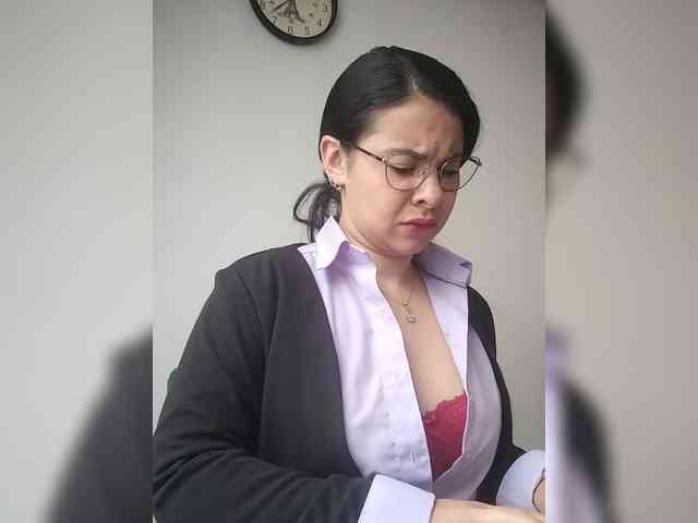 Paolitha25 webcam