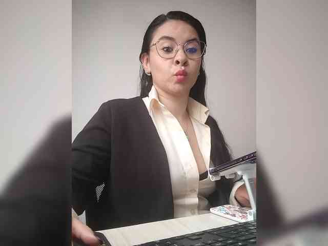 Paolitha25 webcam