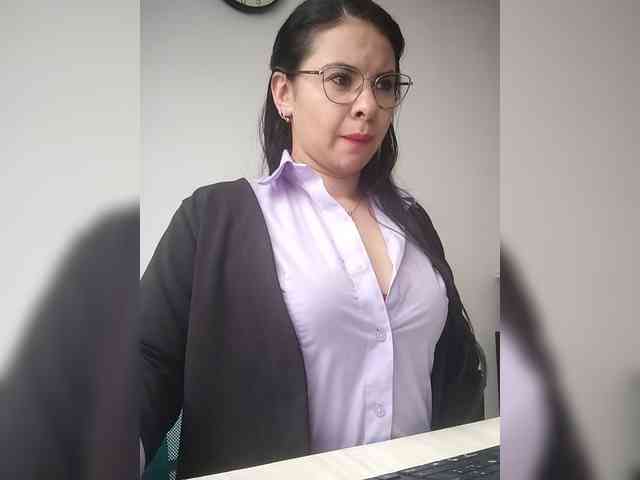Paolitha25 webcam