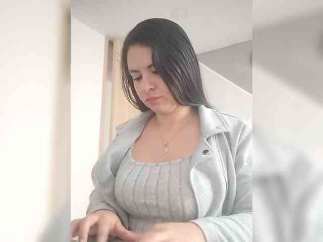 Paolitha25 webcam