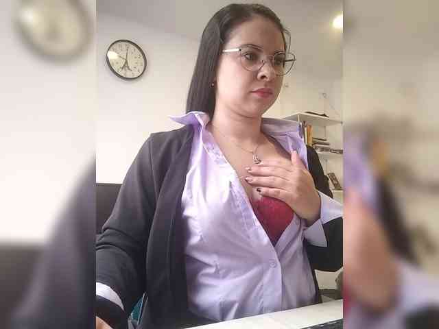 Paolitha25 webcam