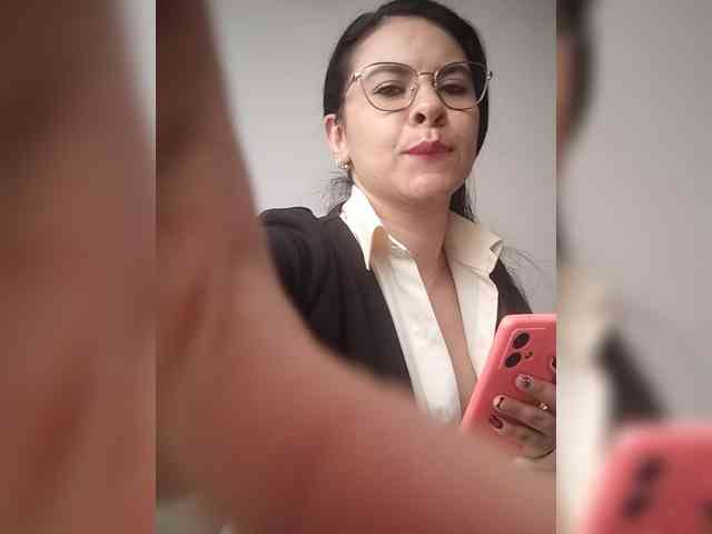 Paolitha25 webcam