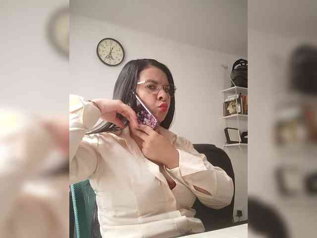 Paolitha25 webcam