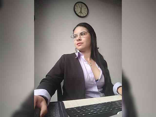 Paolitha25 webcam