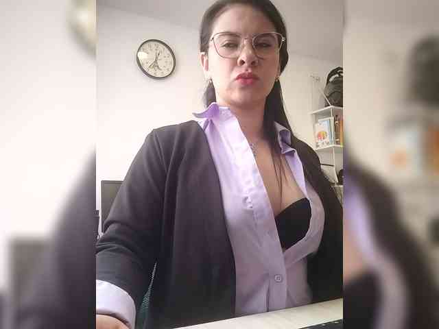 Paolitha25 webcam