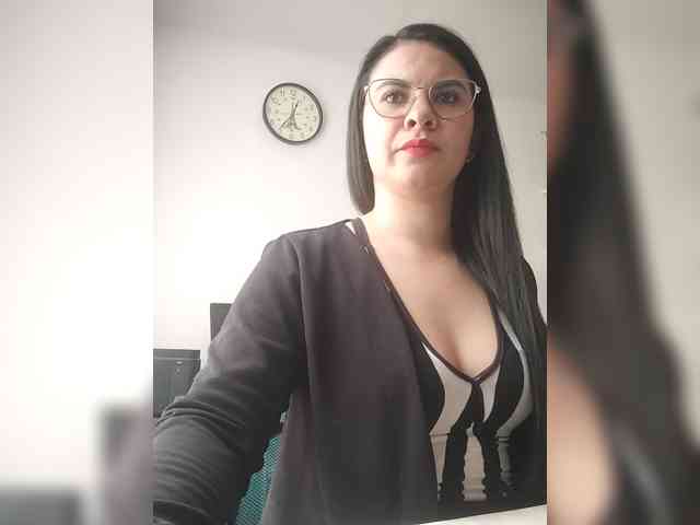 Paolitha25 webcam
