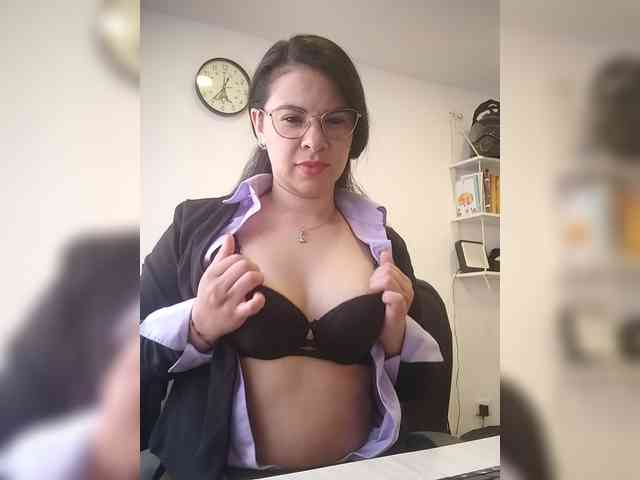 Paolitha25 webcam