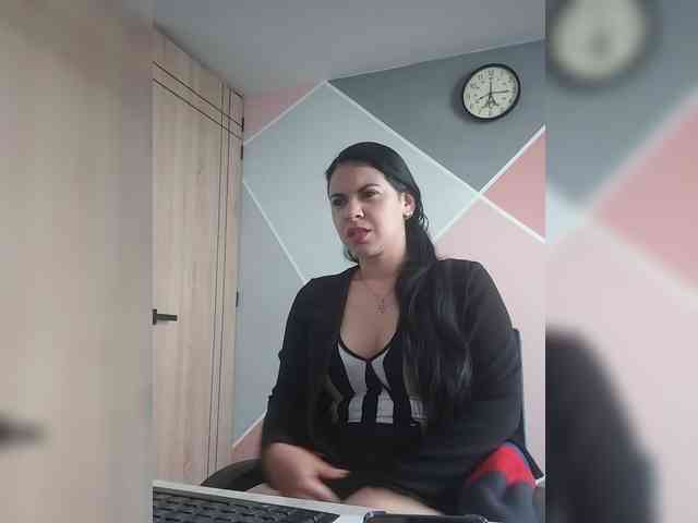 Paolitha25 webcam