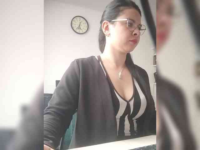 Paolitha25 webcam