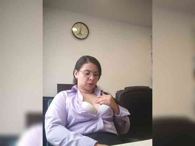 Paolitha25 webcam