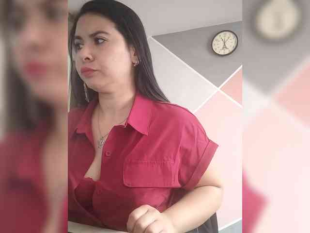 Paolitha25 webcam