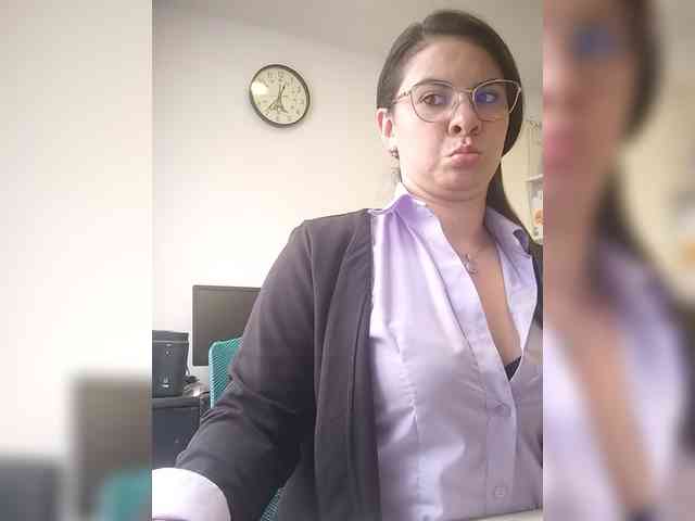 Paolitha25 webcam