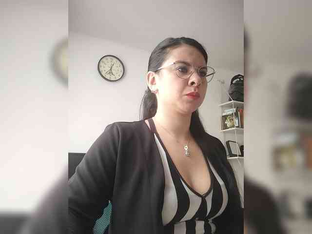 Paolitha25 webcam