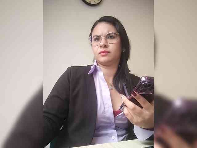 Paolitha25 webcam