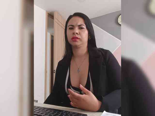 Paolitha25 webcam