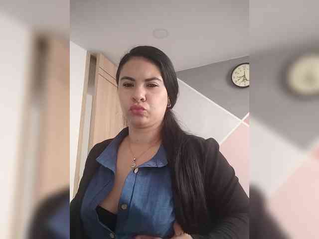 Paolitha25 webcam