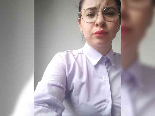 Paolitha25 webcam