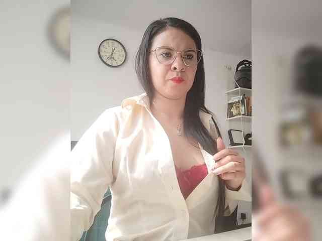 paolitha25's live room